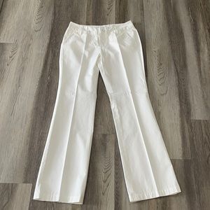 Banana Republic white cotton straight leg pants size 4 regular inseam 32”